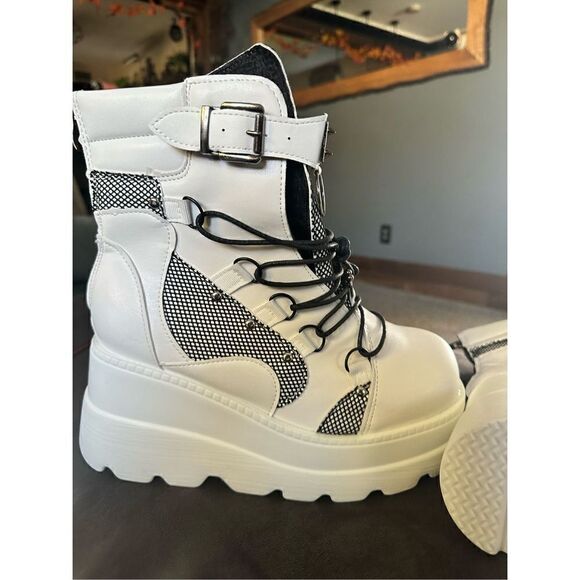 Elevated platform punk style, boots, stylish design combo zipper in the back net - Picture 8 of 16